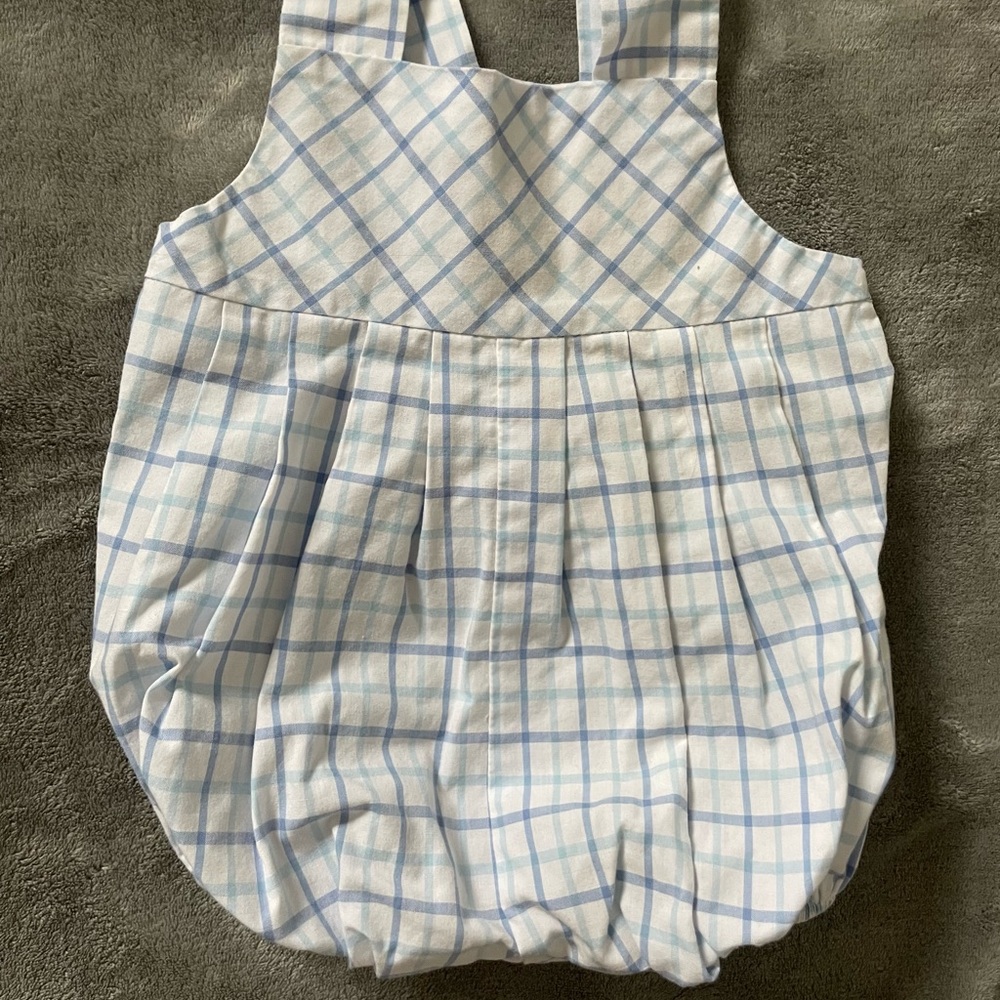 EUC Blue/White Bubble